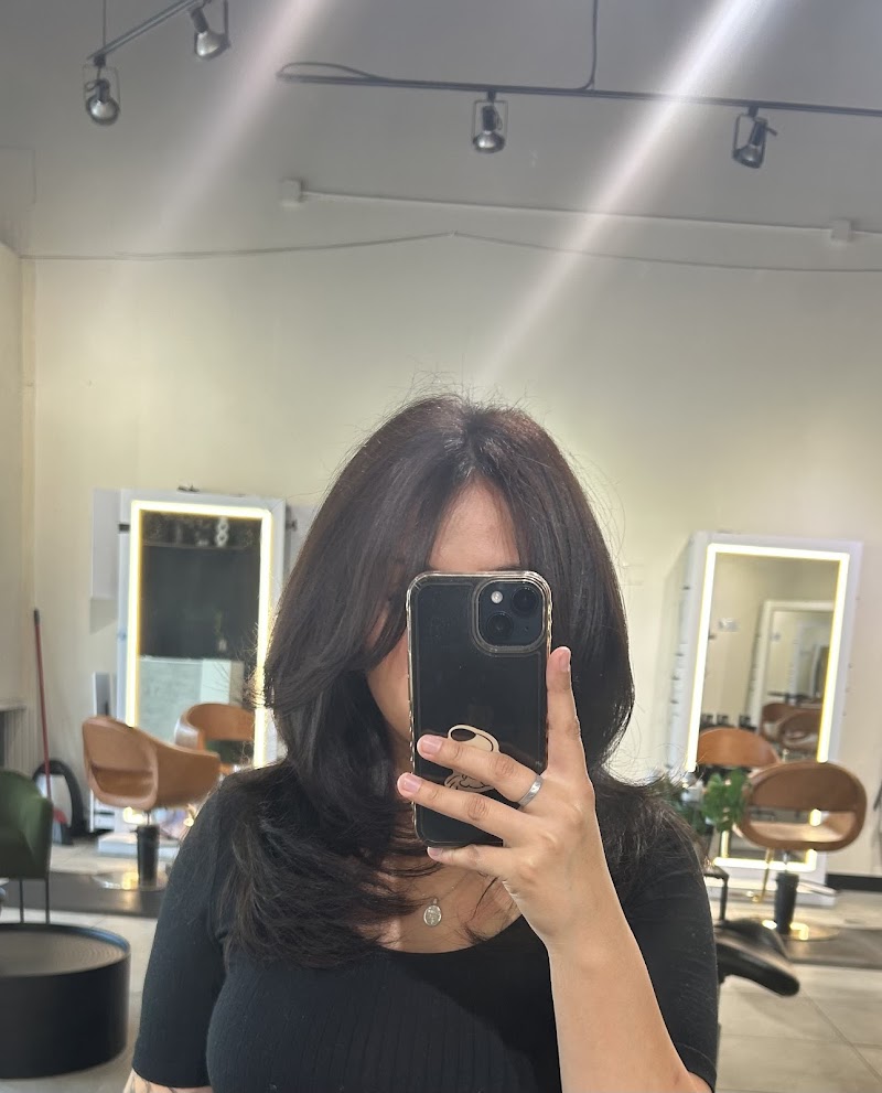 Etre Salon