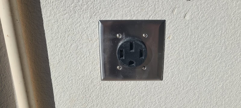D & B Electric